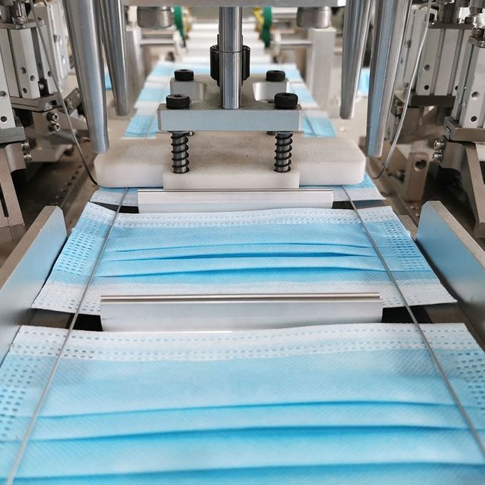 Jednorazowa w pełni automatyczna maszyna do produkcji masek na twarz 0